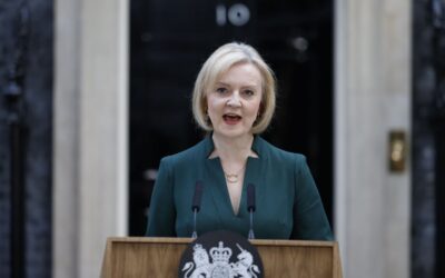 U.S. Bond Sell-Off is Another Worrisome Echo of the Liz Truss Fiasco 09markets tariffs trump truss cmkt facebookJumbo.jpg