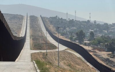 New Mexico vehicle crash kills 2 US service members, leaves 1 in serious condition border2.jpg